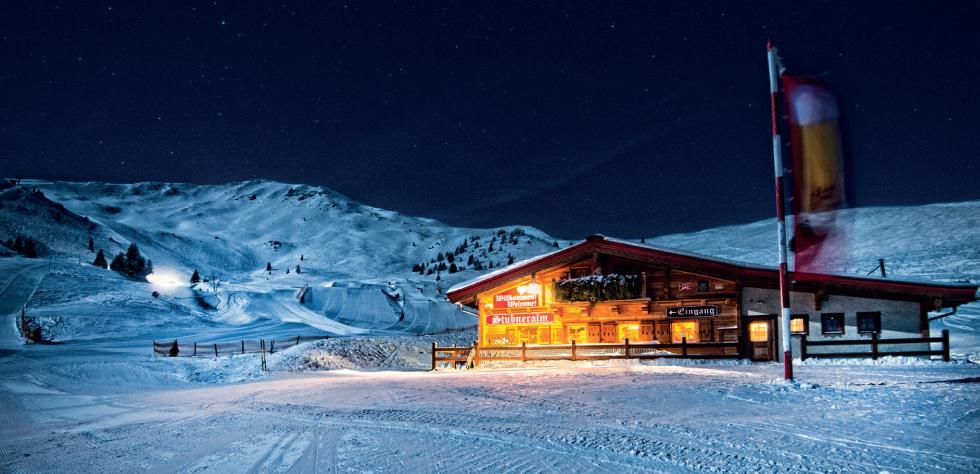 Die Stuberalm im Mondschein