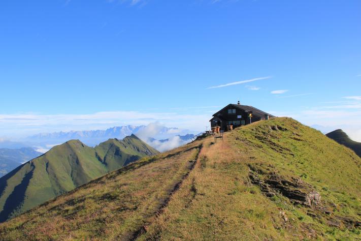 Die Gamskarkogelhütte auf 2467m. Foto: Franz Henisch