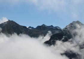 Ausblick zwischen Graukogel und Feuersang