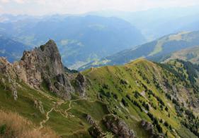 Blick vom Fulseck auf den Aufstiegsweg.