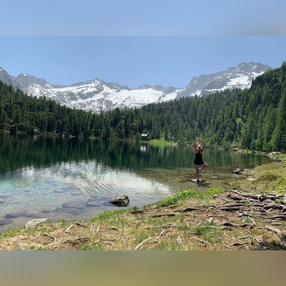 🌺 R E E D S E E 🌺
#reedsee #gastein #wandern #abkühlungmusssein #wasfüreintag #wanderlust #indebergbinigern 👣🏔🥰