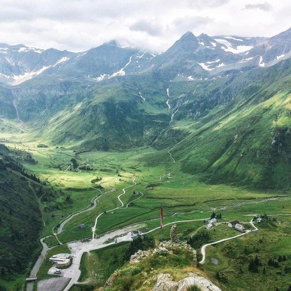 .
.
.
.
#naturephotography #climbing #moutains #travelphotography #hiking #travel #travelblog #instatravel #traveller #travellover #instanature #traveling #outdoor #rockclimbing #climbing_lovers #adventure #viaferrata #likeawildernessgirl #hikingadventures #alps #badgastein #hohetauern #gasteinertal #sportgastein #myhikevibes