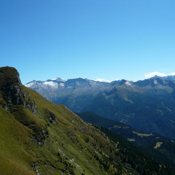 Ausblick Richtung Süden zum Hölltorkogel