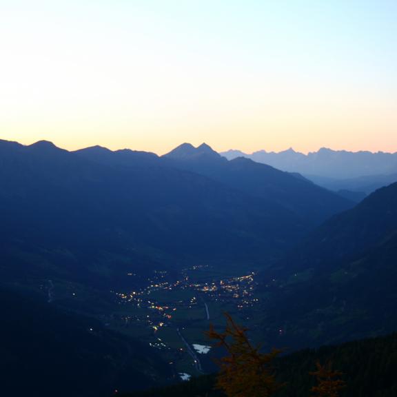 Nächtlicher Blick auf Bad Hofgastein